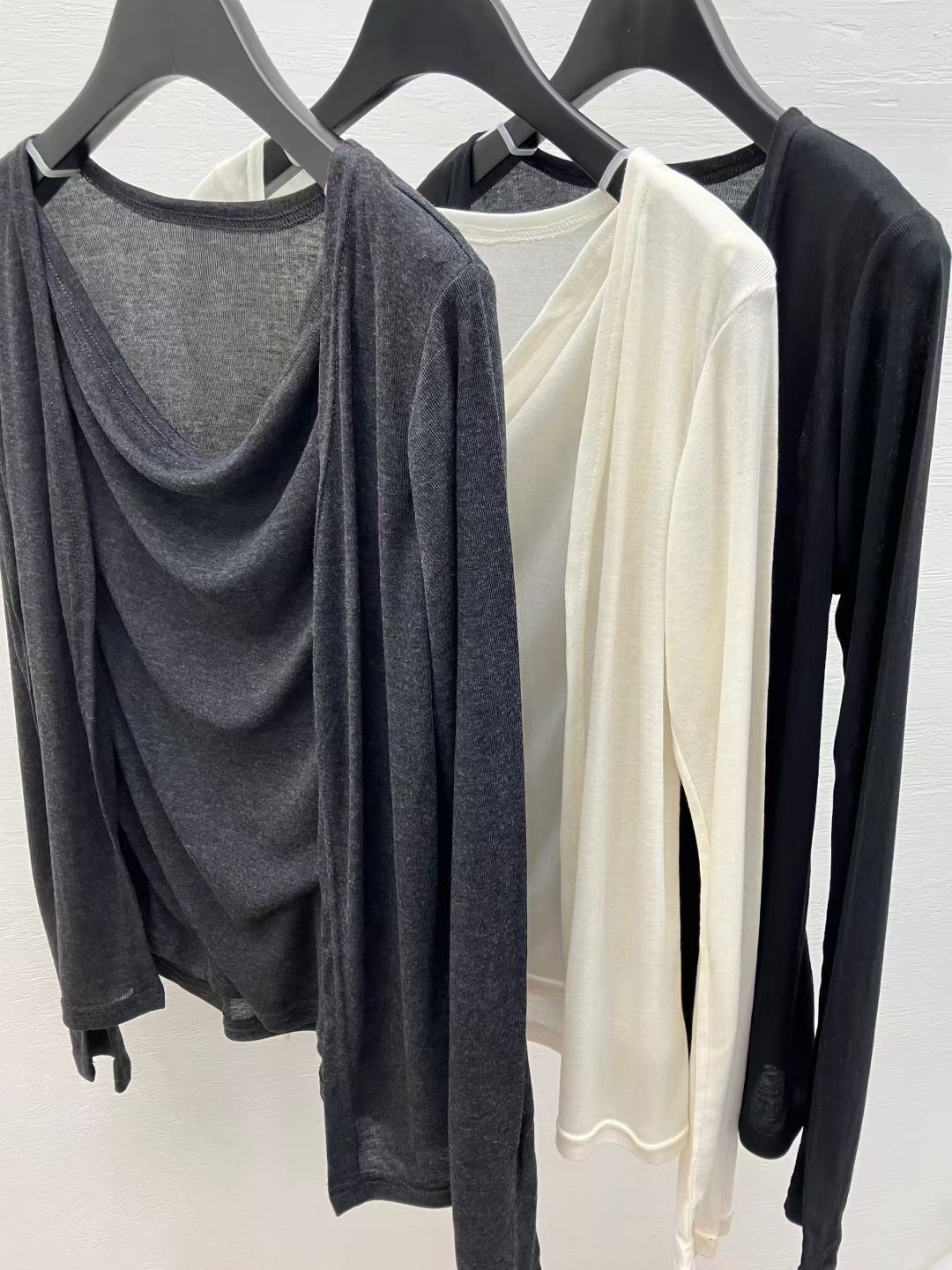 [獨特極美設計款] 天絲垂感流水Top