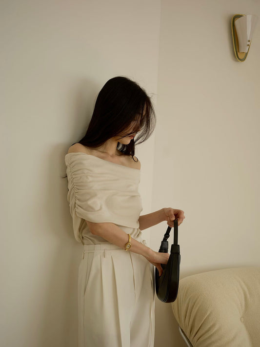 Off-Shoulder Tencel Ruched Top | 天絲抓皺露肩上衣