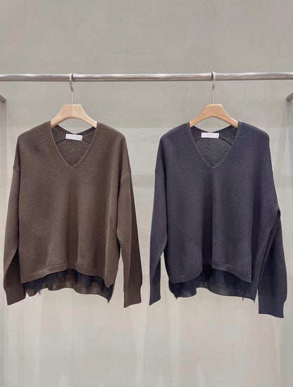 Delicate Lace Detail V-Neck Top | 細膩蕾絲拼布上身