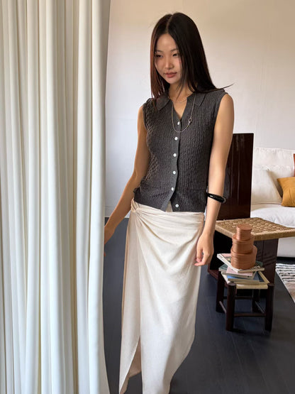 Collared Weaving Patterned Top | 翻領鈎針格紋背心上衣