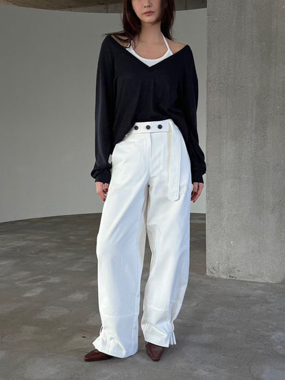 [超薄大V針織] Airy Deep V Knit