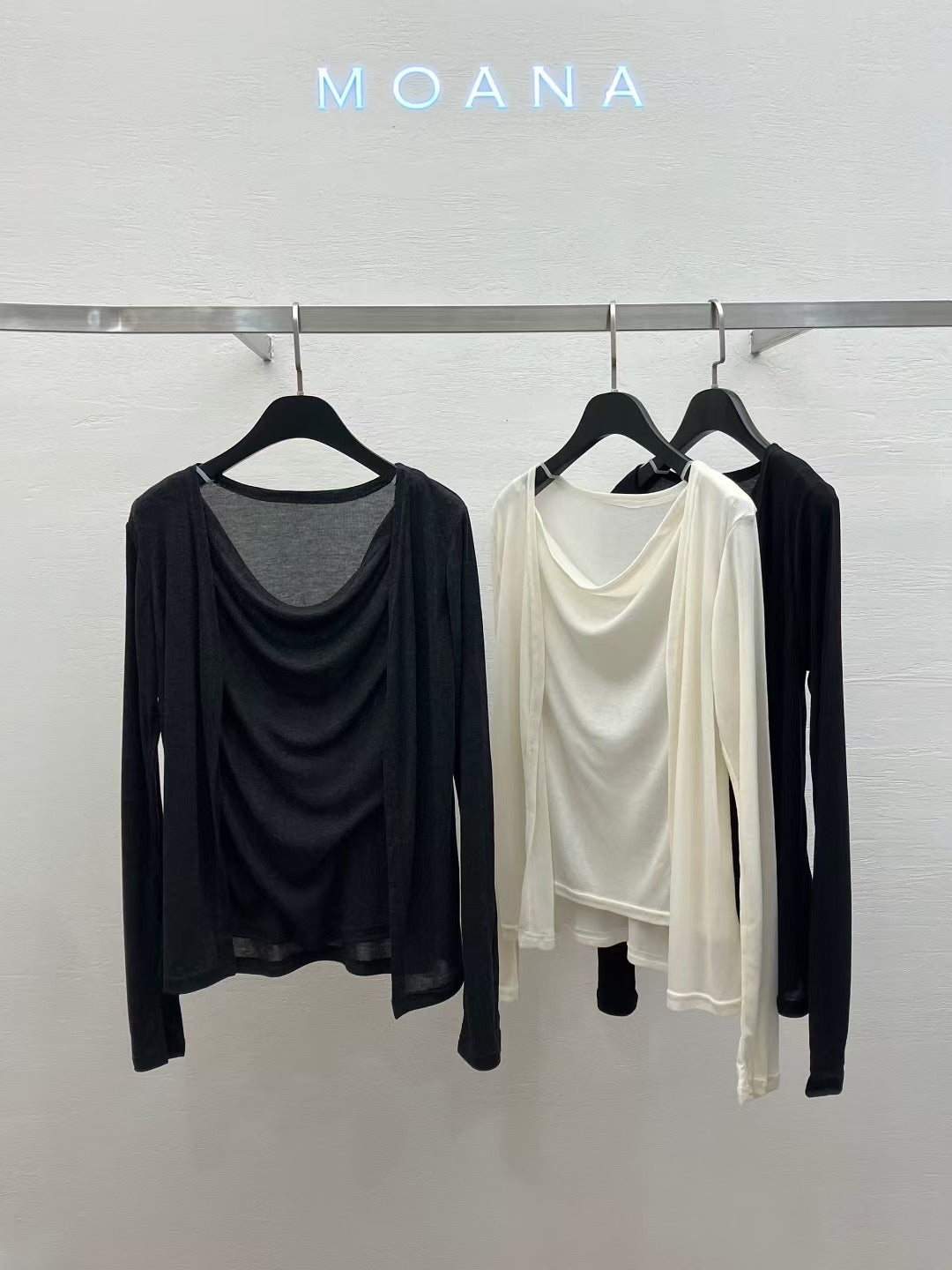 [獨特極美設計款] 天絲垂感流水Top