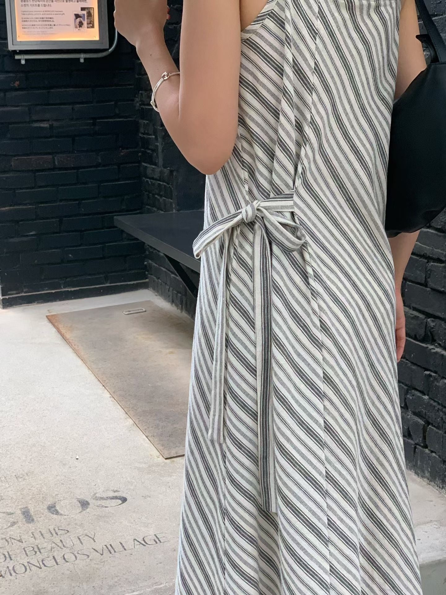 Parisian Effortless Striped Tie Bow Slip Dress | 法系斜條紋側綁結長裙