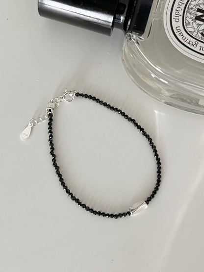 Petite Ink Black Bracelet | 迷你墨黑串珠手鏈￼
