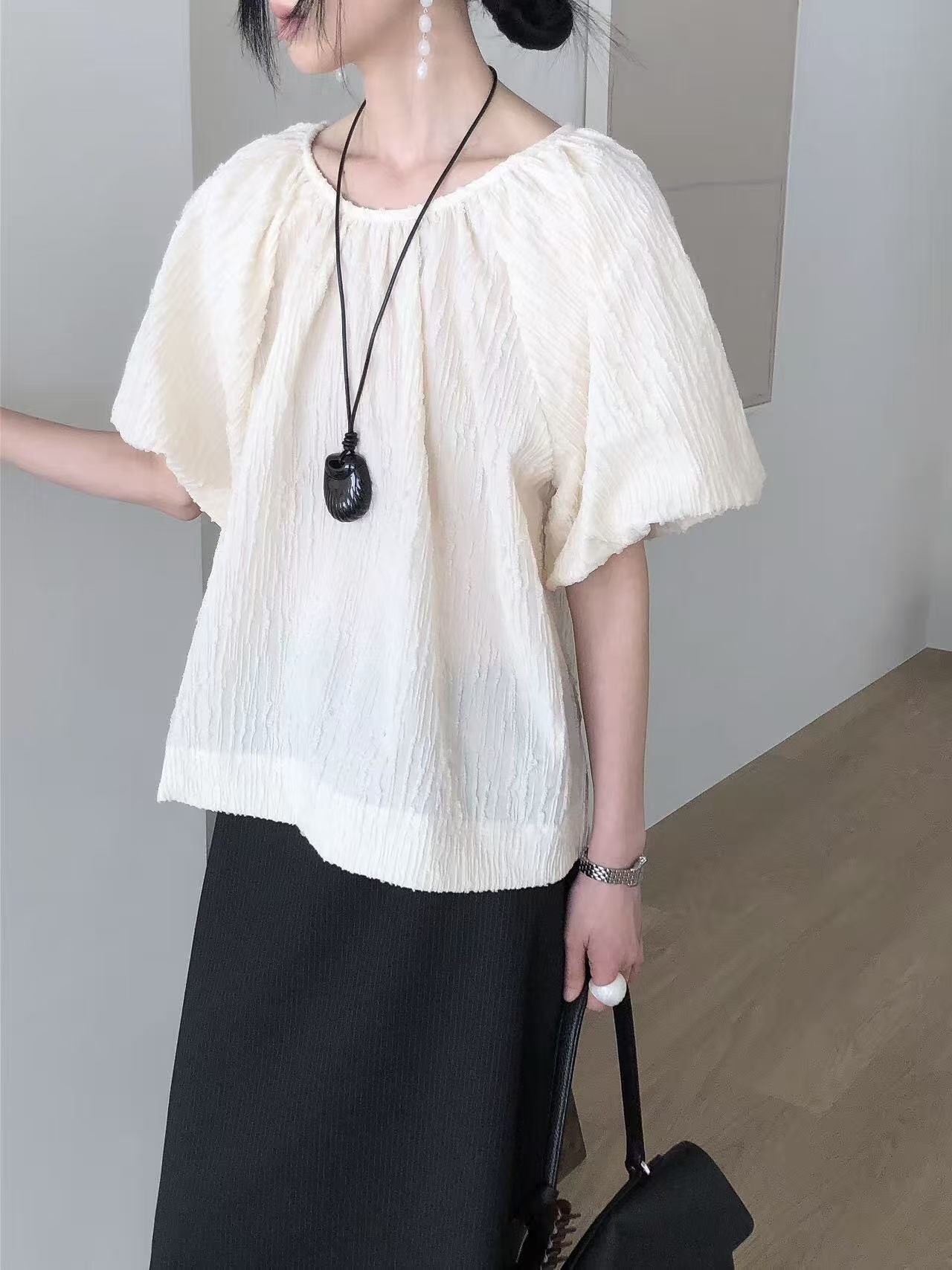 【極美版型】挺身泡泡袖襯衫| Textured Puffy Sleeves Blouse