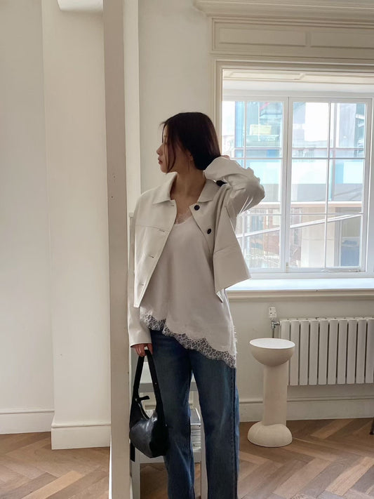 Slanted Lace Cami | 斜邊蕾絲細節背心