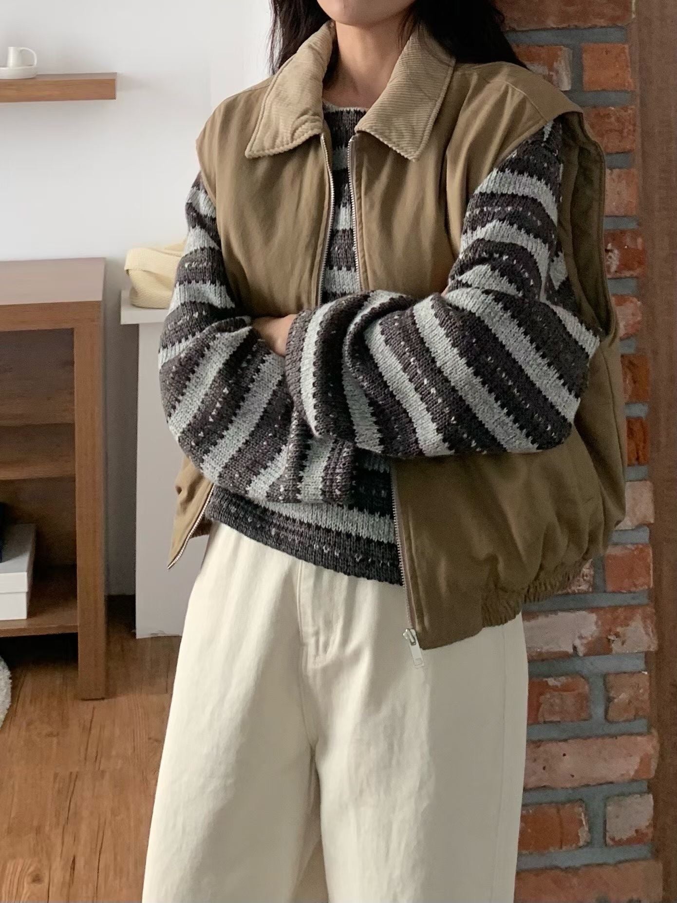 Corduroy Collar Quilted Vest Jacket | 燈芯絨領夾綿背心外套