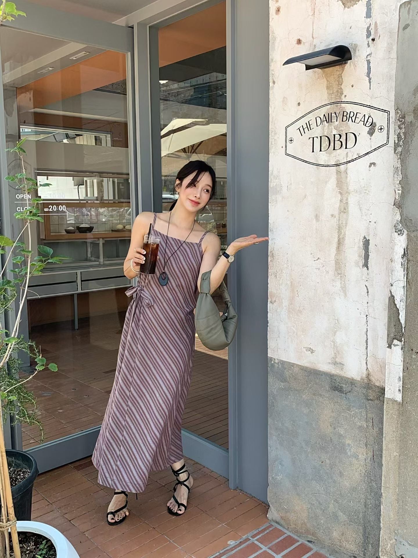 Parisian Effortless Striped Tie Bow Slip Dress | 法系斜條紋側綁結長裙