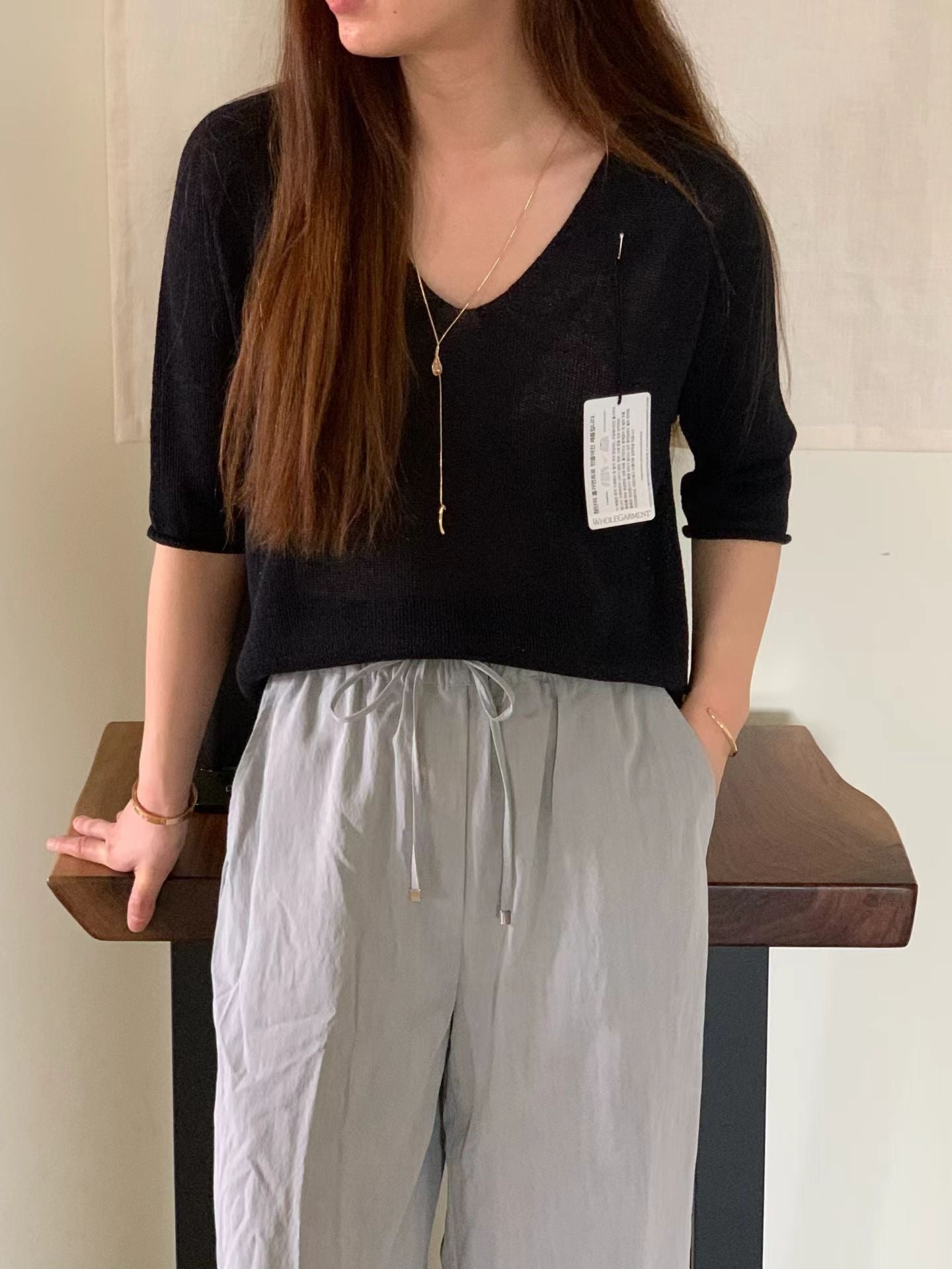 [𝑳𝒊𝒏𝒆𝒏 𝑬𝒅𝒊𝒕] Wholegarment Classic V Neck Linen Knit