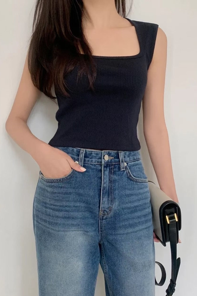 【極美胸型】Chic Neckline Basic Top | 個性美梯型領口Top