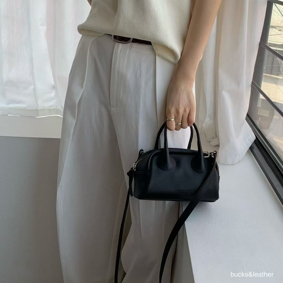 【Monotour 連線】Bucks & Leather Mini Cutie Lambskin Bowling Bag