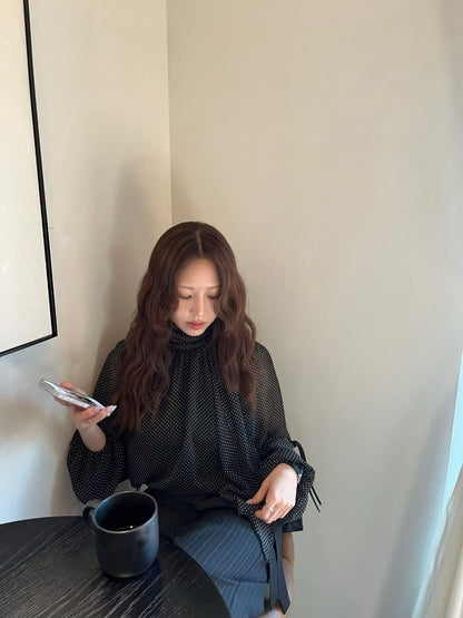 Effortless Chic Polka Blouse | 溫柔復古小點點襯衫