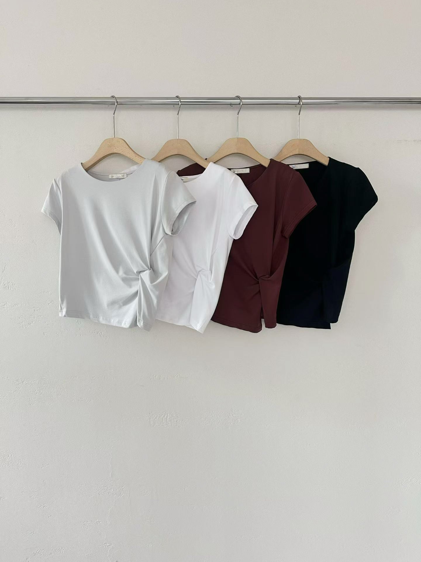 Sculpted Side-Ruched Tee | 側抓皺顯瘦Tee
