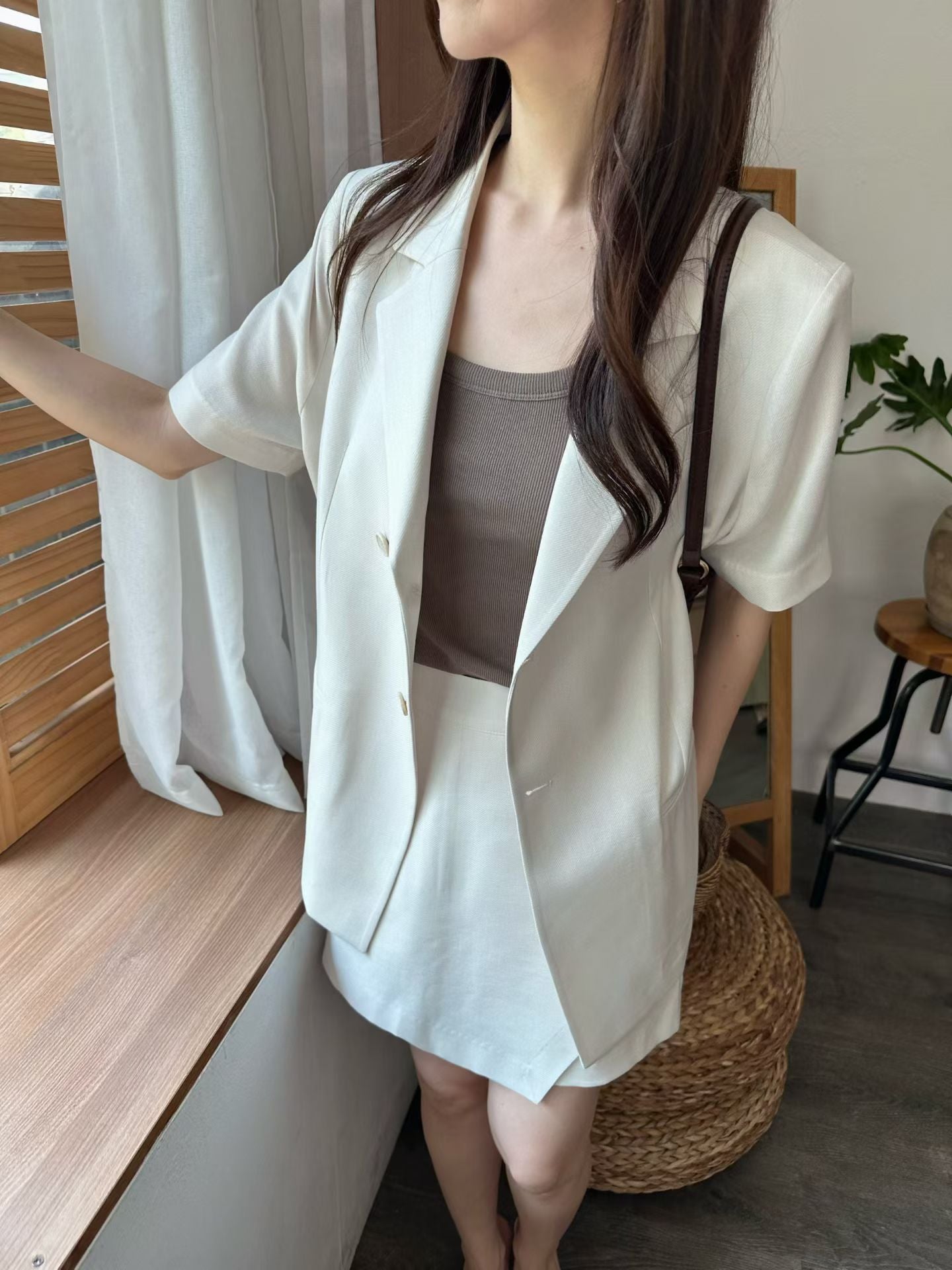 Breezy Linen Short-Sleeved Blazer | 清風亞麻短袖西裝外套