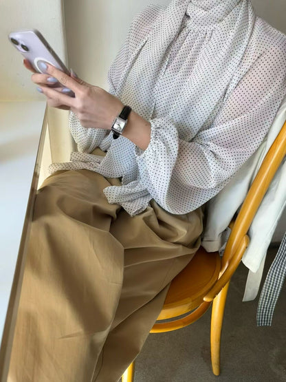 Effortless Chic Polka Blouse | 溫柔復古小點點襯衫