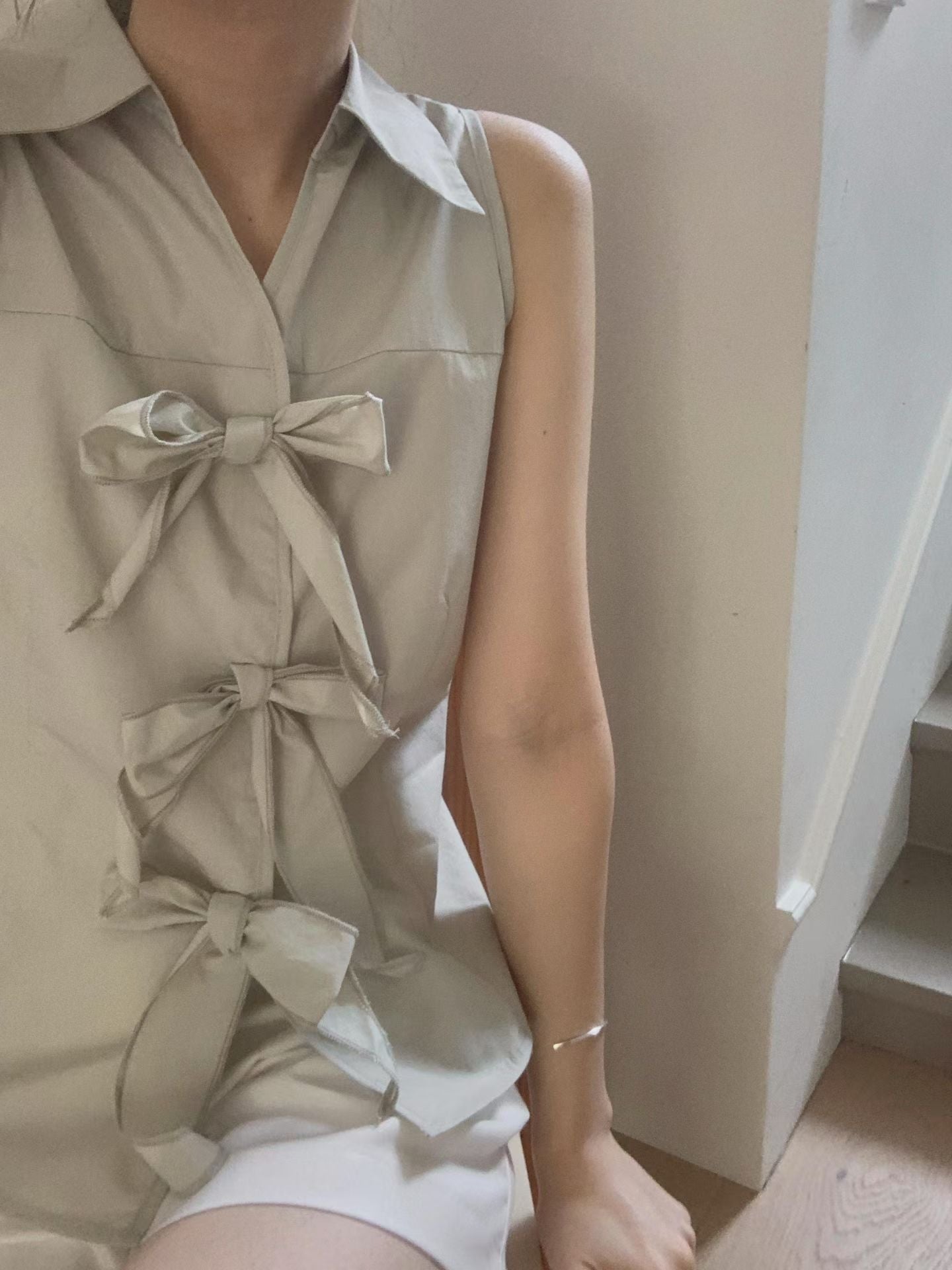 Dolly Ribbon-Accent Top | 蝴蝶綁結背心
