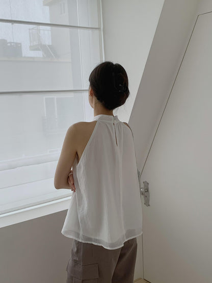 Textured Layer Halter Top | 暗紋理掛脖背心