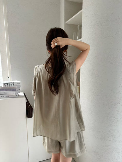 Tencel Flare Capped Sleeves Blouse | 天絲小飛袖氣質上衣