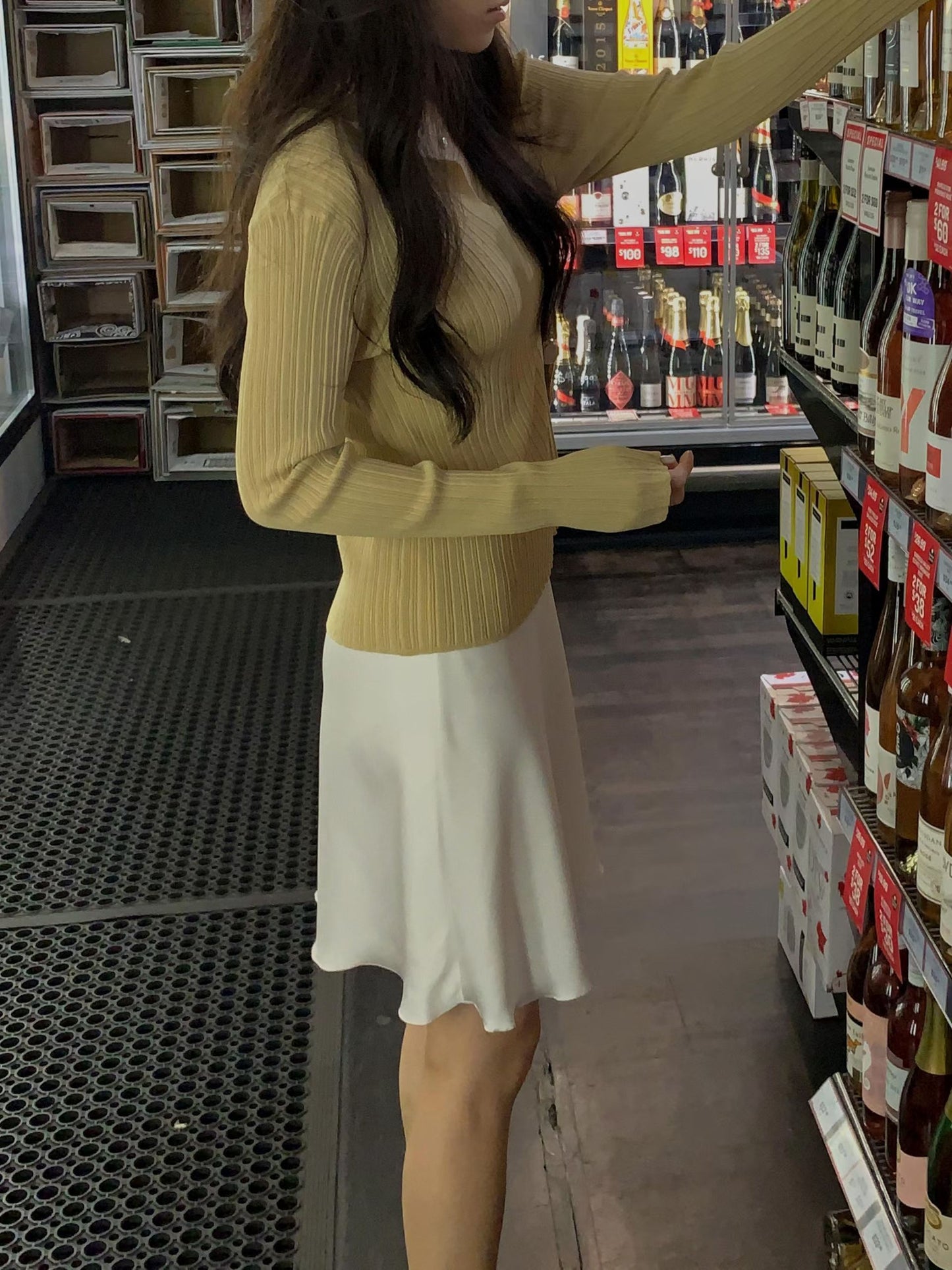 Seagull Collar Grooved Top |法式海鷗領暗條紋上衣