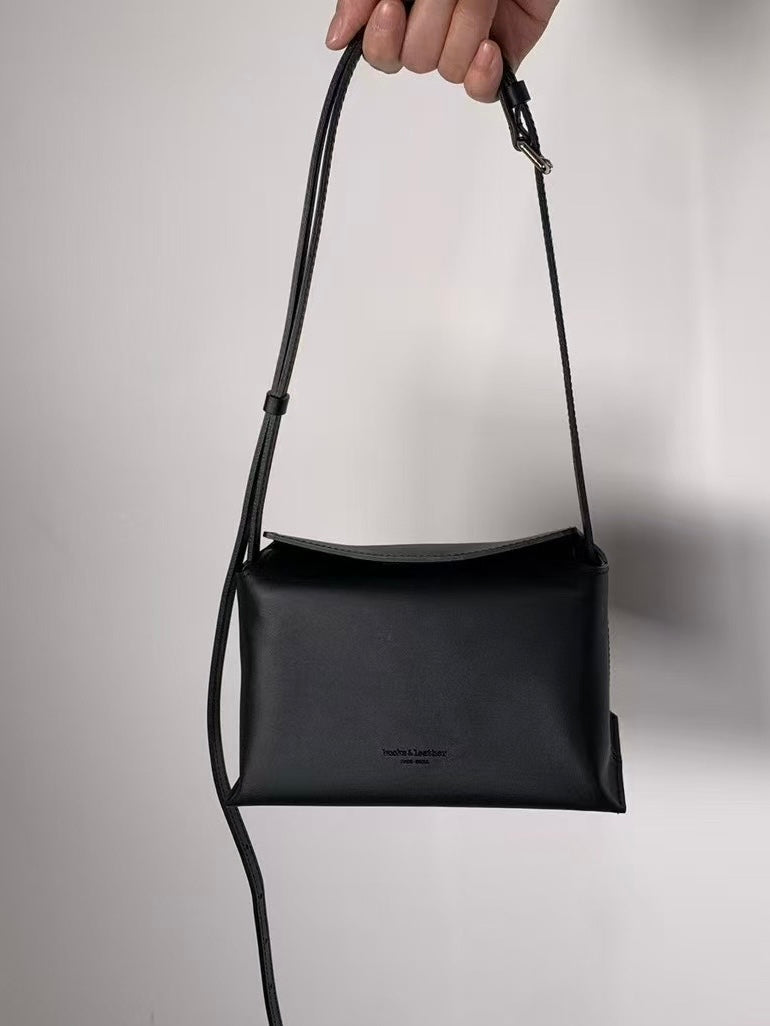 【Bucks & Leather】The Little Marshmallow Bag