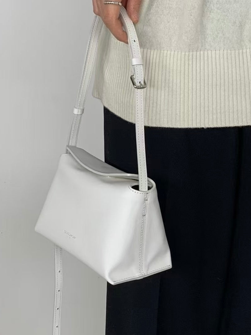 【Bucks & Leather】The Little Marshmallow Bag