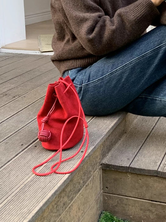 Suede Mini Bucket Bag with Pom Pom | 可愛麂皮小水桶包