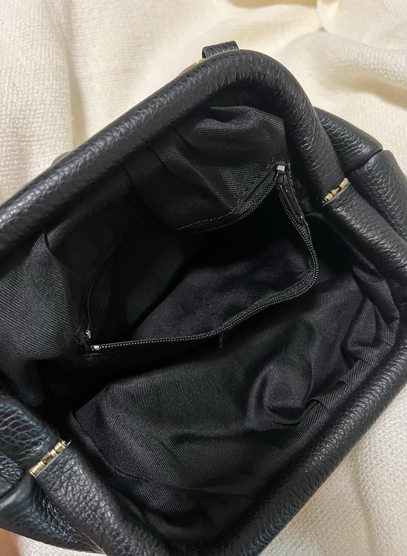 [Made in Italy] Leather Dumpling Bag w/ Gold Chain | 意大利牛皮 Gold Chain 餃子包